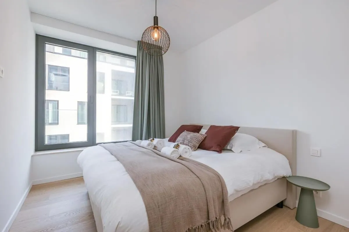 Huswell - Stylish 2 Bedroom With Terrace And Parking Ostend 0*,  Belgium